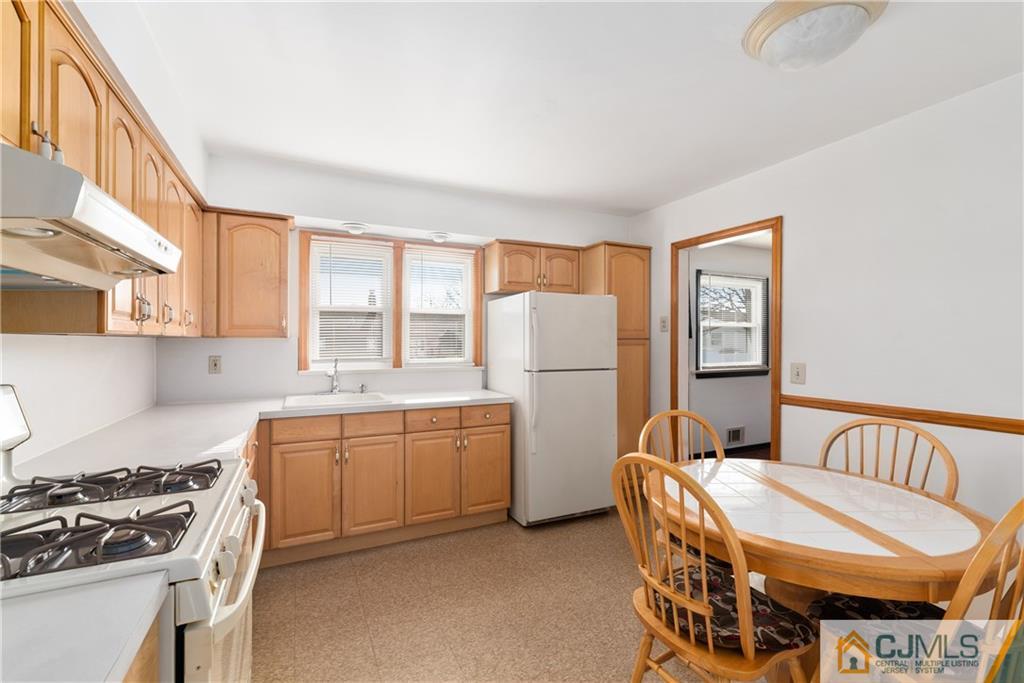 188 Jeffery Road Colonia, NJ 07067 - Photo 12 of 36 Gallery Image 12