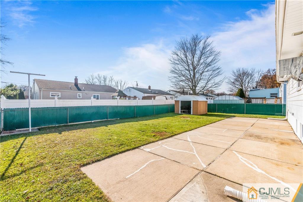 188 Jeffery Road Colonia, NJ 07067 - Photo 18 of 36 Gallery Image 18
