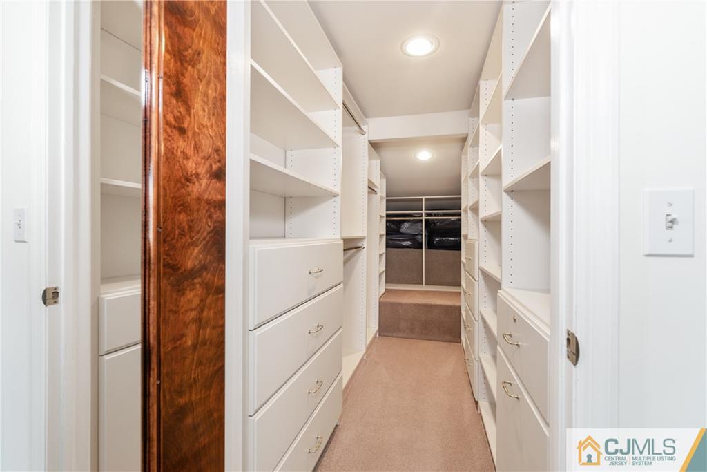 188 Jeffery Road Colonia, NJ 07067 - Photo 26 of 36 Gallery Image 26