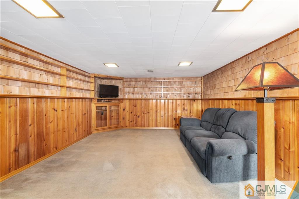 188 Jeffery Road Colonia, NJ 07067 - Photo 27 of 36 Gallery Image 27