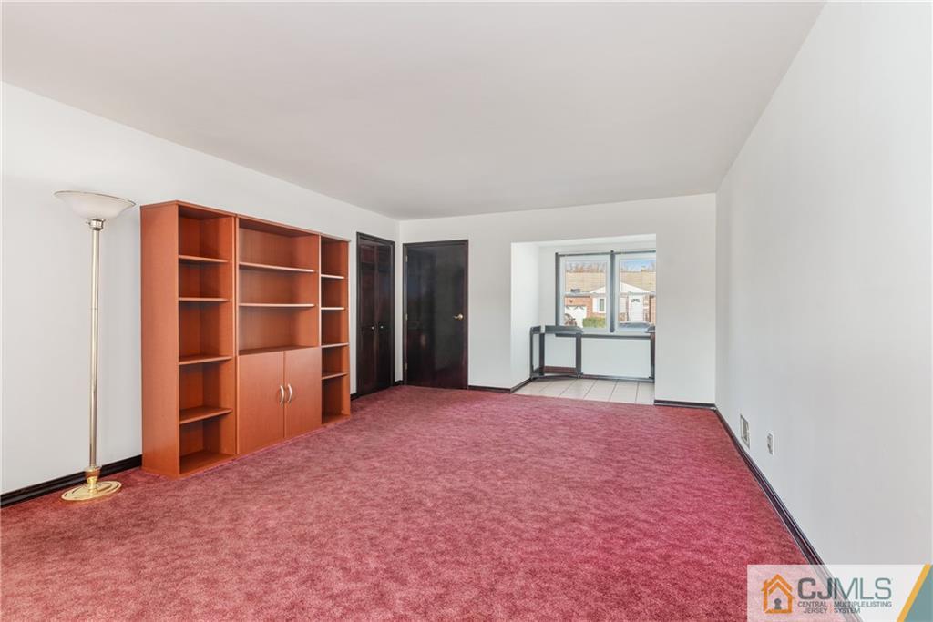 188 Jeffery Road Colonia, NJ 07067 - Photo 5 of 36 Gallery Image 5