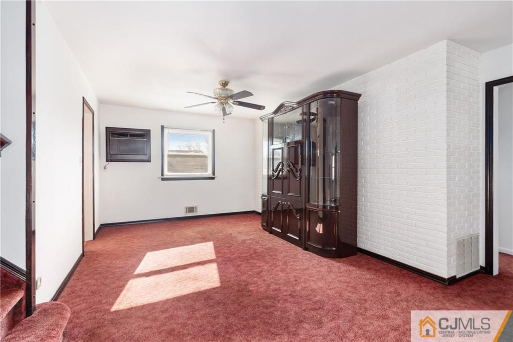 188 Jeffery Road Colonia, NJ 07067 - Photo 9 of 36 Gallery Image 9