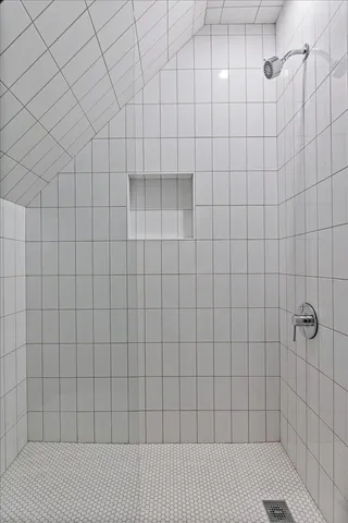 $1,750,000 | 1328 West Byron Street, Chicago, IL 60613