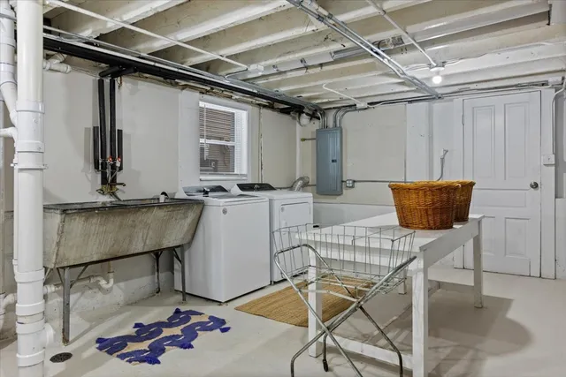 $1,750,000 | 1328 West Byron Street, Chicago, IL 60613