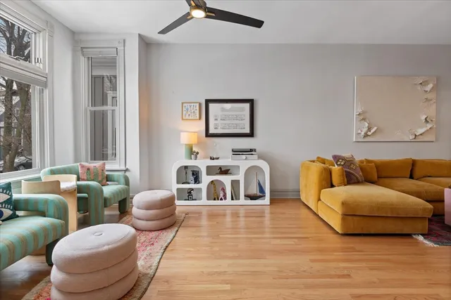 $1,750,000 | 1328 West Byron Street, Chicago, IL 60613