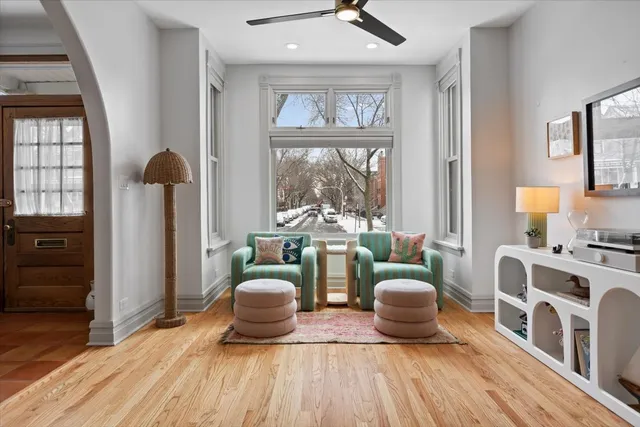 $1,750,000 | 1328 West Byron Street, Chicago, IL 60613