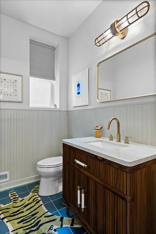 $1,750,000 | 1328 West Byron Street, Chicago, IL 60613