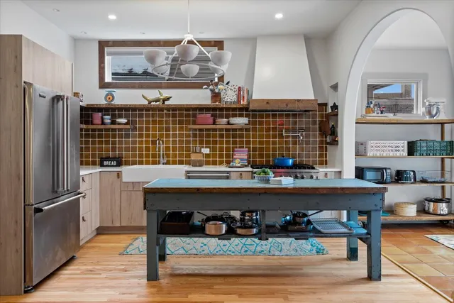 $1,750,000 | 1328 West Byron Street, Chicago, IL 60613