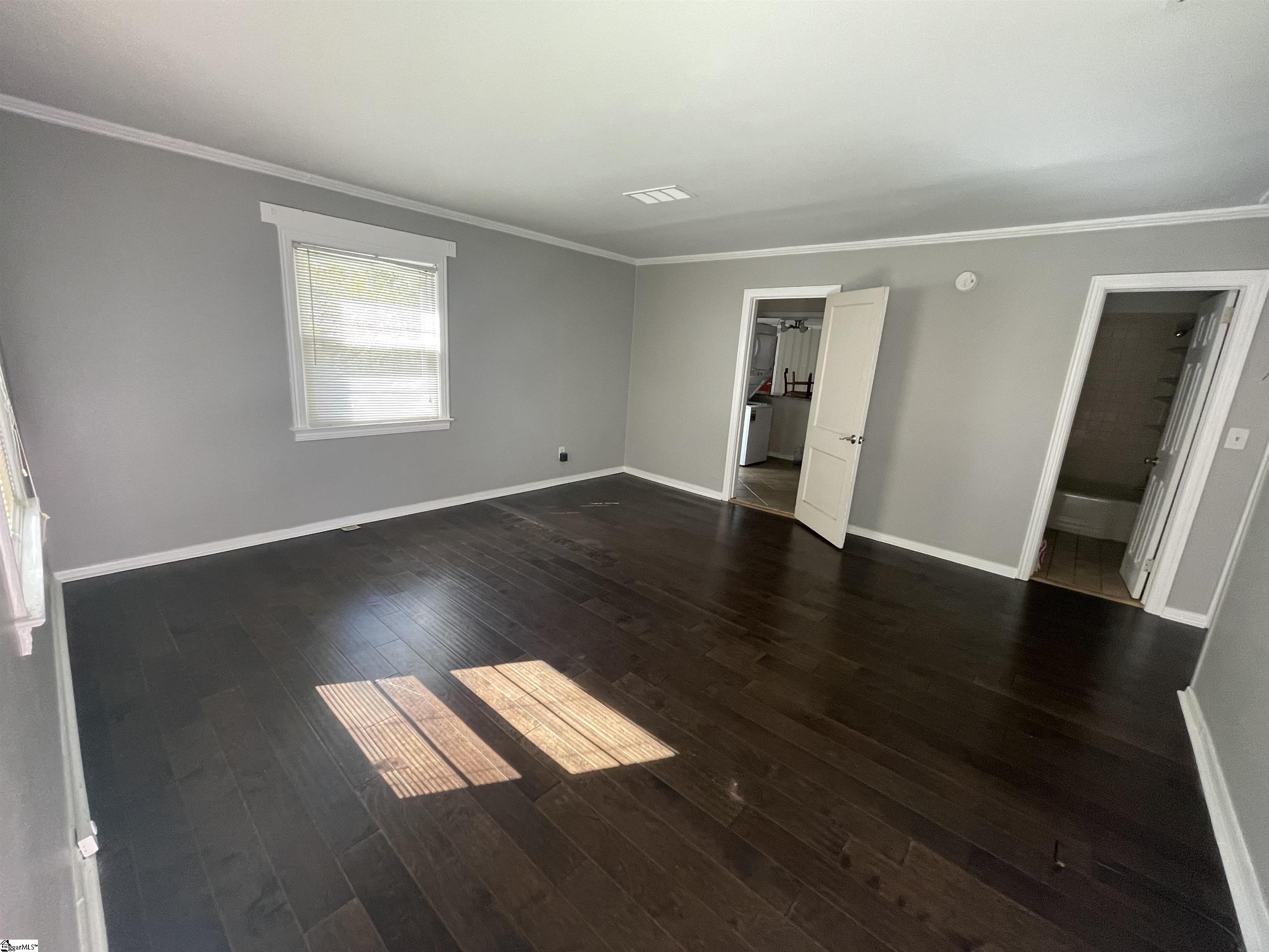 24 Foxhall Road Greenville, SC 29605 - Photo 3 of 27 Gallery Image 3