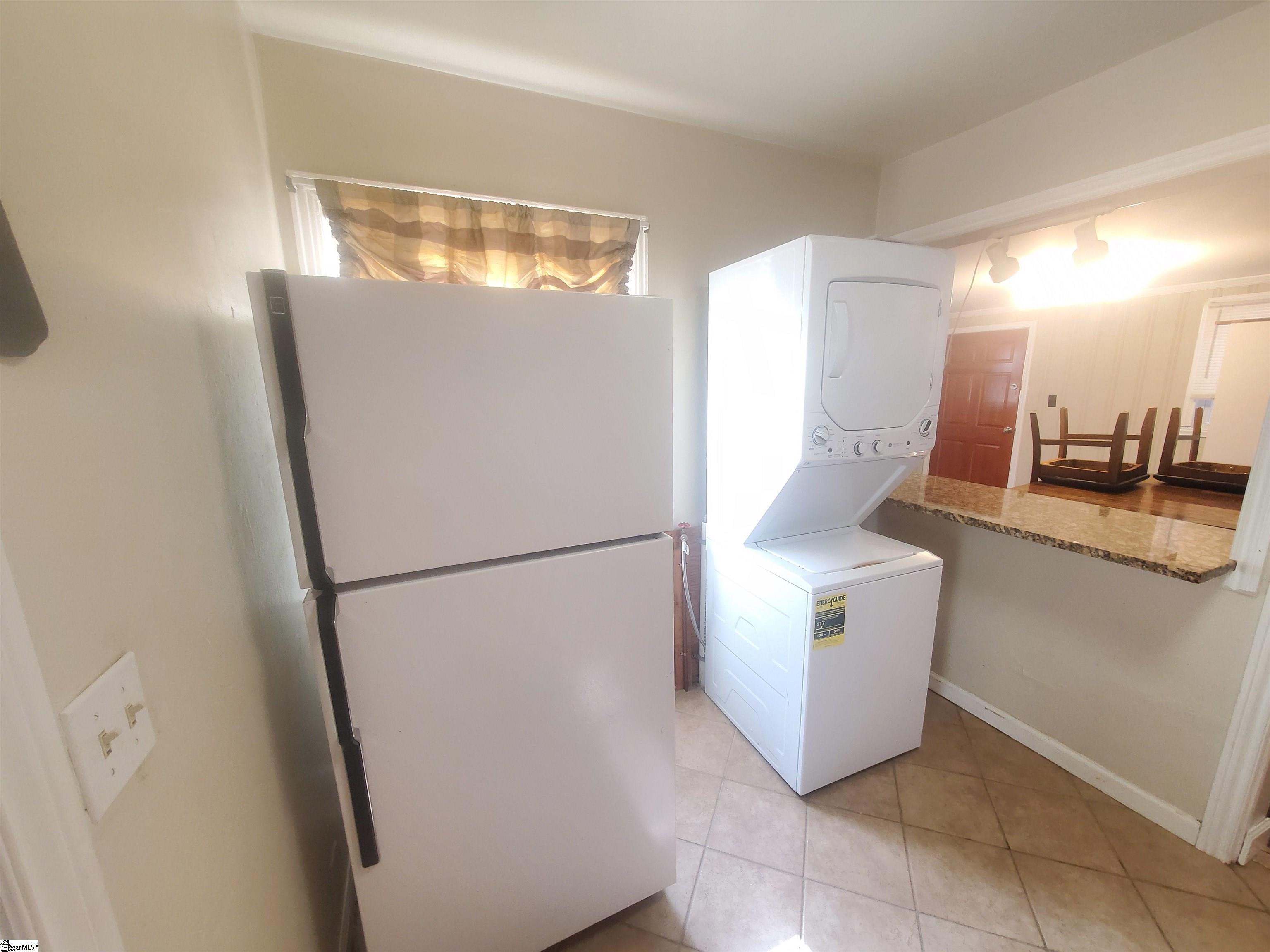 24 Foxhall Road Greenville, SC 29605 - Photo 6 of 27 Gallery Image 6