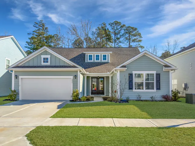 $569,900 | 404 Oak View Way, Summerville, SC 29483