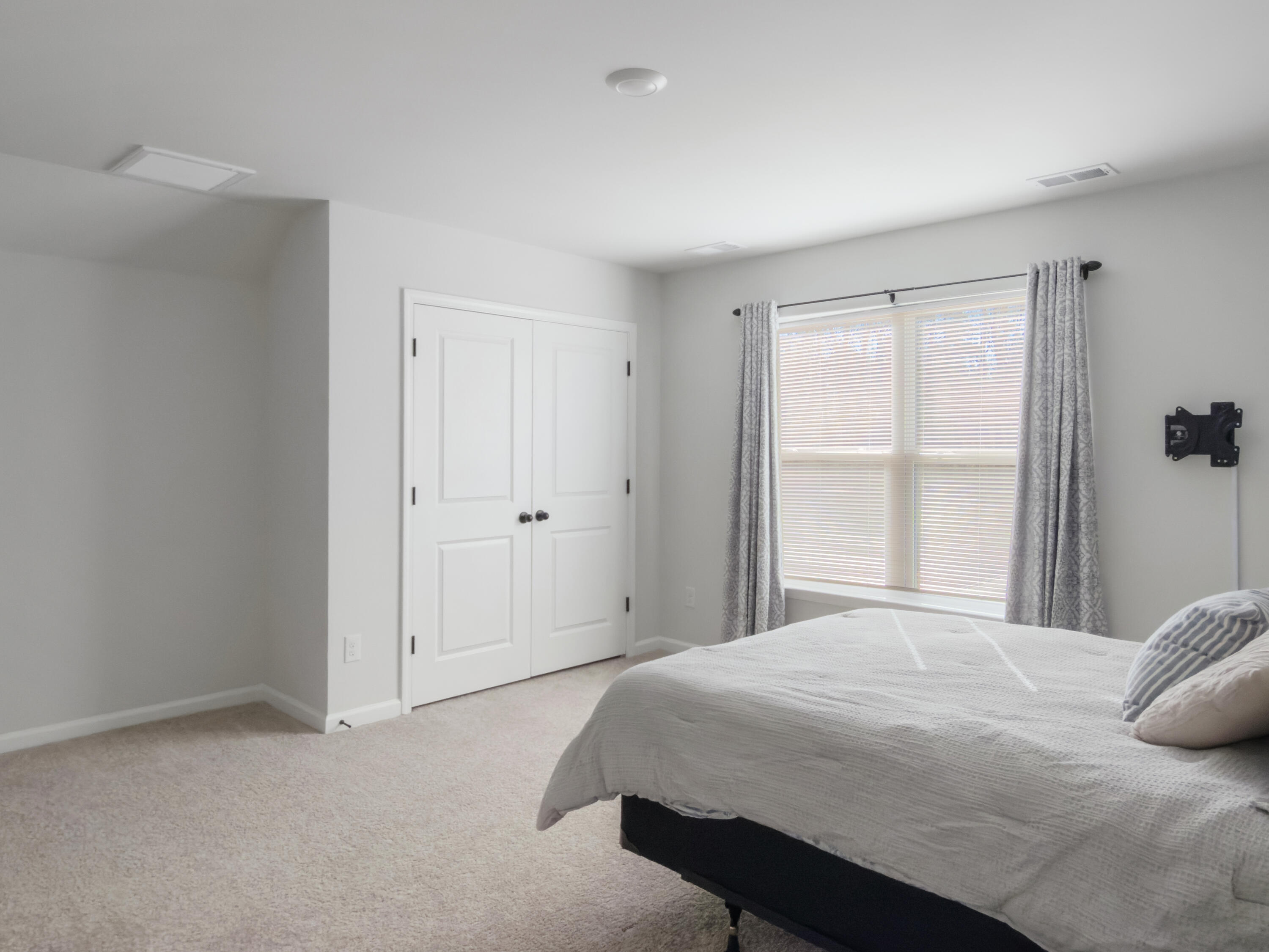 404 Oak View Way Summerville, SC 29483 - Photo 38 of 54 Photo Dec 20 2025, 10 55 59 AM