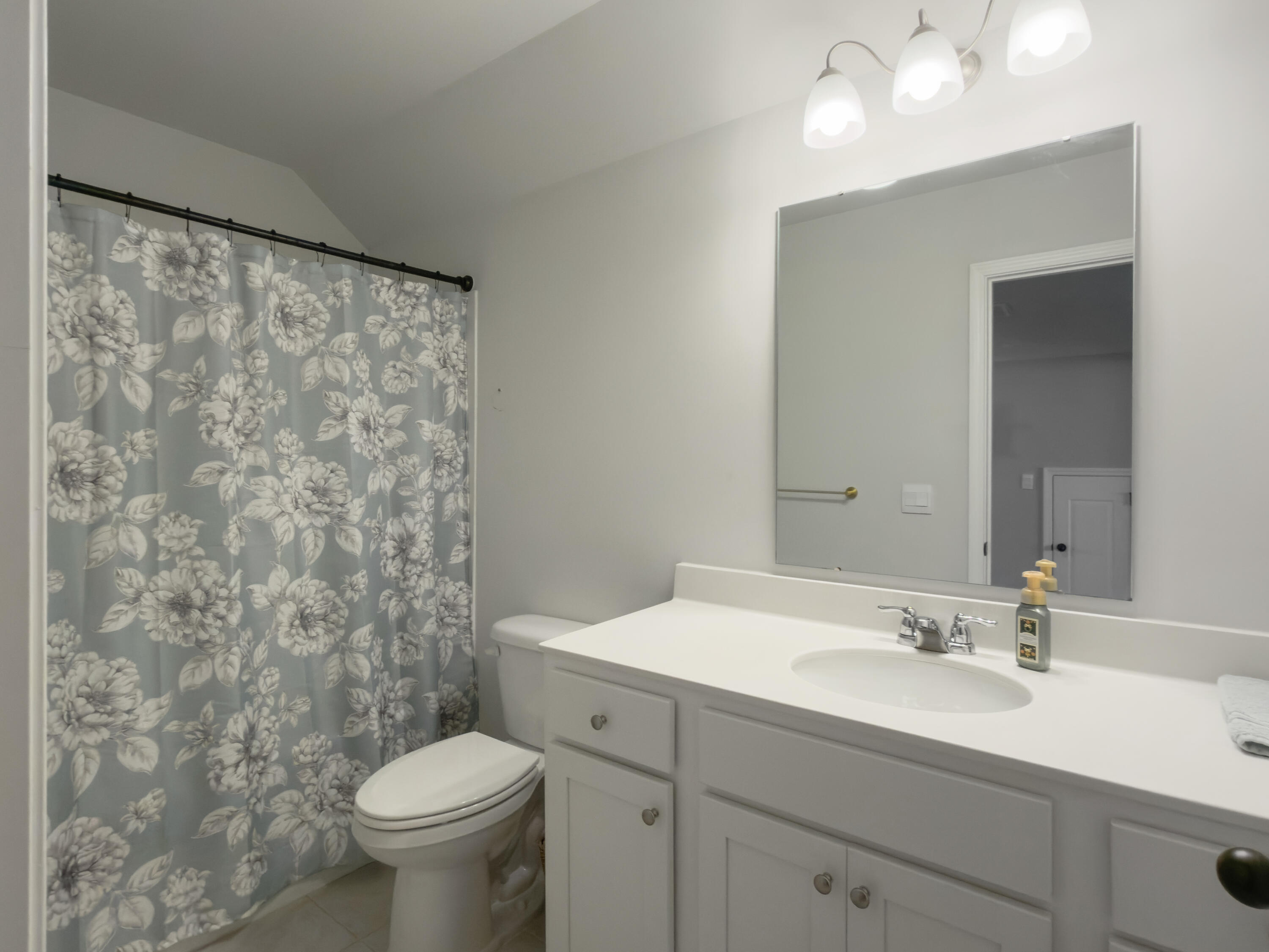 404 Oak View Way Summerville, SC 29483 - Photo 39 of 54 Photo Dec 20 2025, 10 54 56 AM