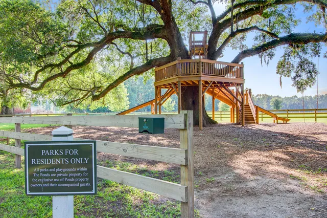 $569,900 | 404 Oak View Way, Summerville, SC 29483