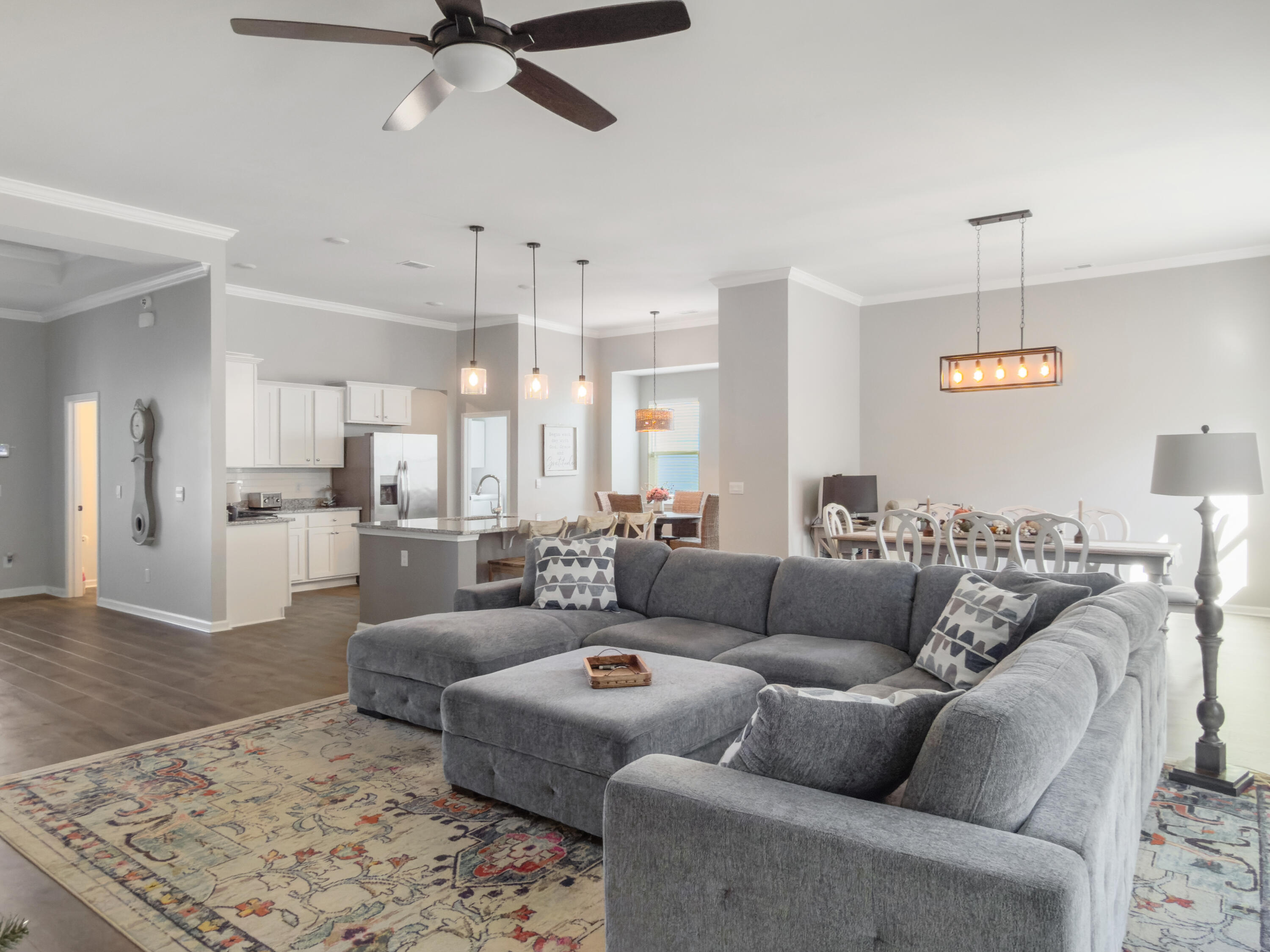 404 Oak View Way Summerville, SC 29483 - Photo 6 of 54 Photo Dec 20 2025, 11 06 12 AM