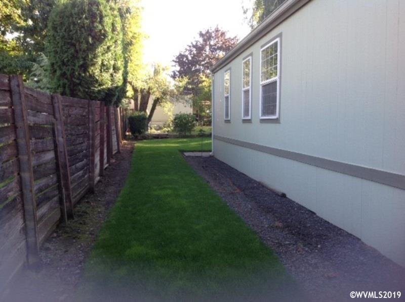 5554 Sunnyview Road Northeast, Unit 48 Salem, OR 97305 - Photo 32 of 35 Gallery Image 32
