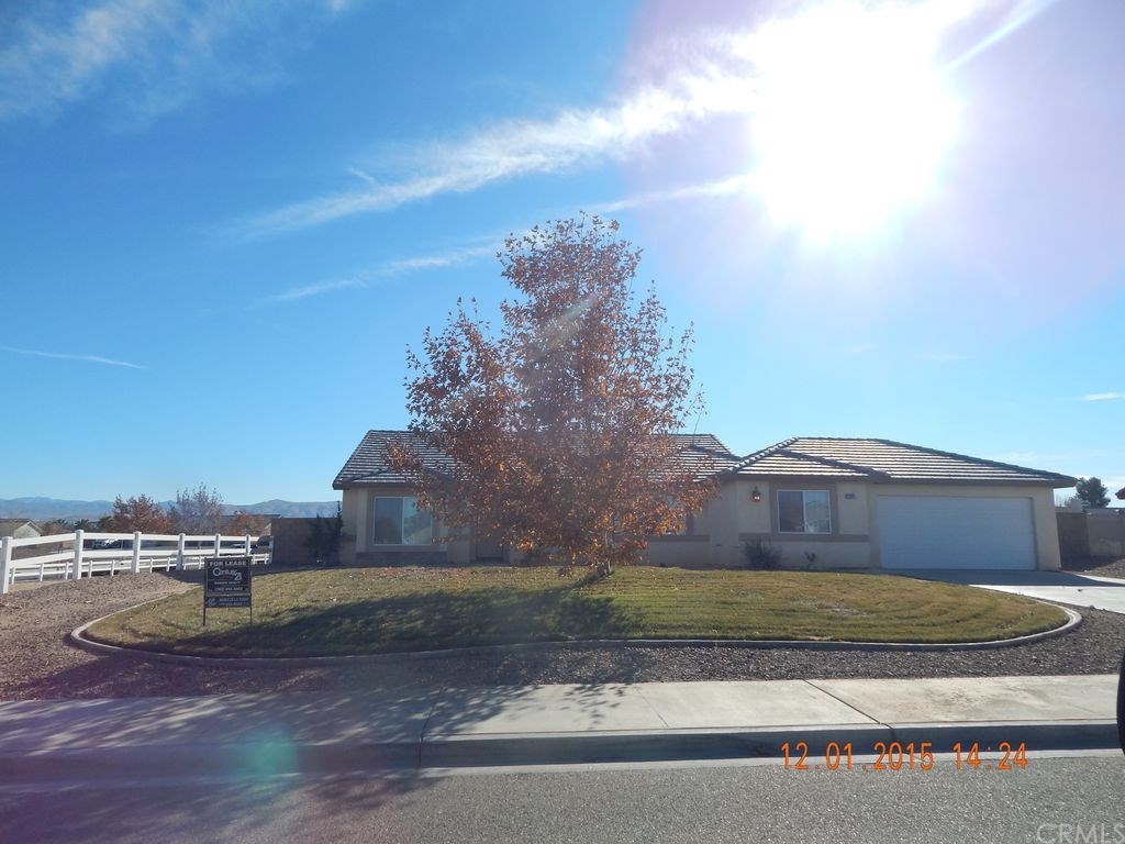 21191 Champanel Road Apple Valley, CA 92308 - Photo 2 of 16