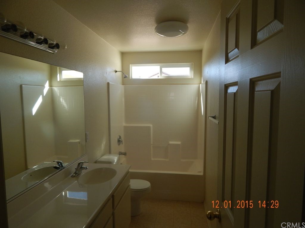 21191 Champanel Road Apple Valley, CA 92308 - Photo 12 of 16