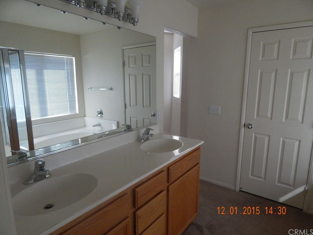 21191 Champanel Road Apple Valley, CA 92308 - Photo 6 of 16