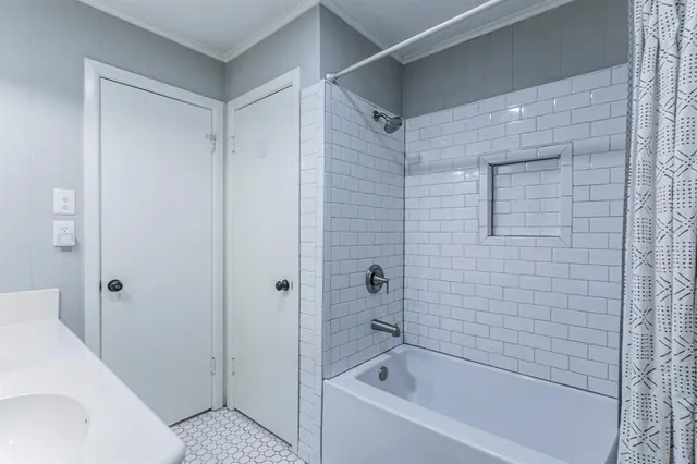 $395,000 | 5729 Westlawn Drive, Waco, TX 76710