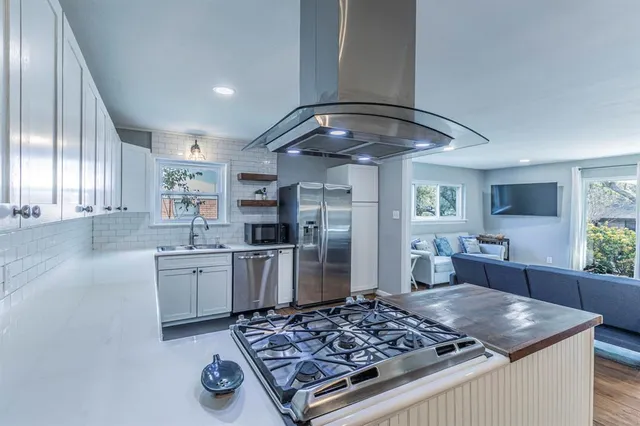 $395,000 | 5729 Westlawn Drive, Waco, TX 76710