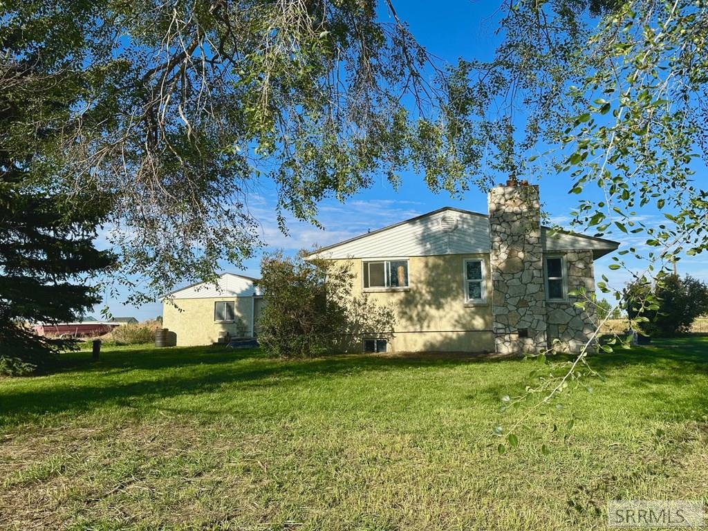 499 North 400 East Firth, ID 83236 - Photo 3 of 19 Back Yard of Home and Garage