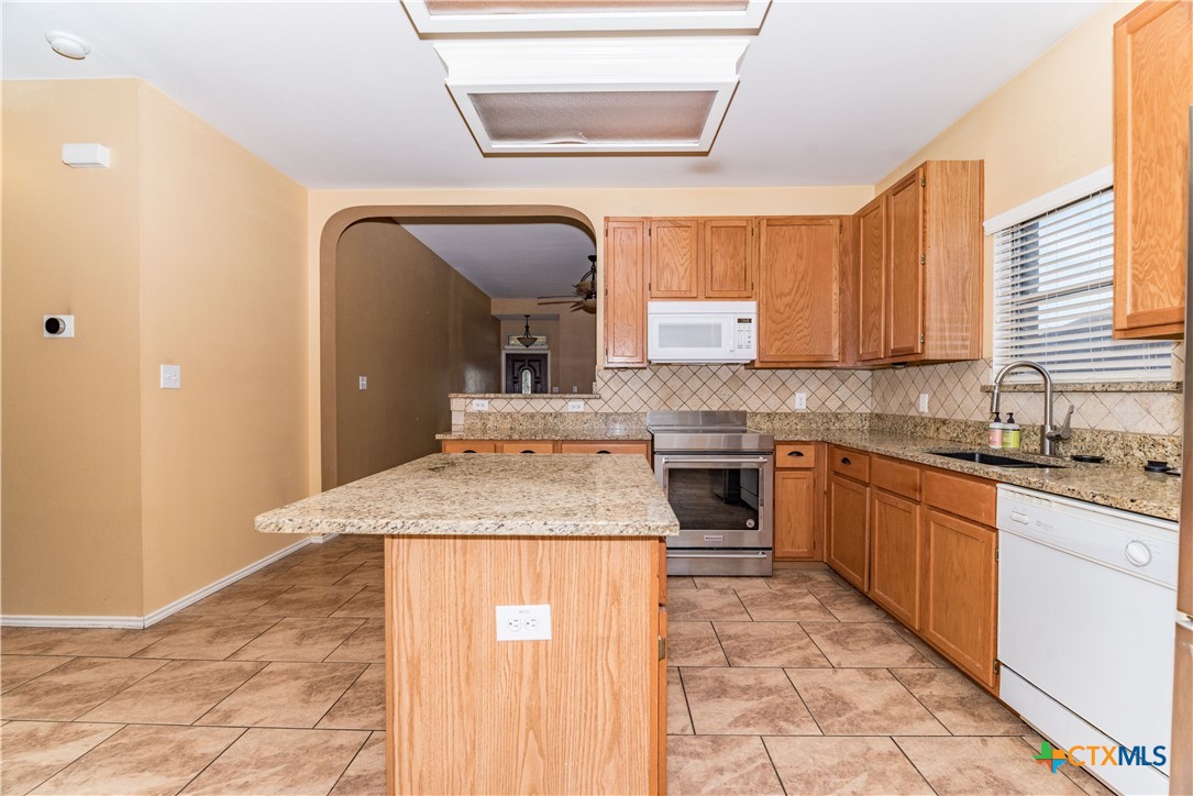 116 Pilot Point Cibolo, TX 78108 - Photo 10 of 28 Gallery Image 10