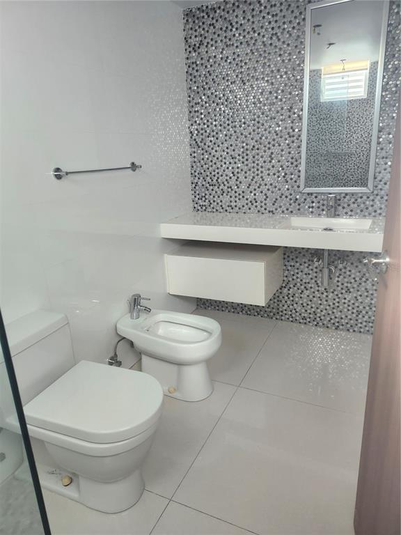 4 Adonidia, Unit HH39 Bayamon, PR 00956 - Photo 7 of 14