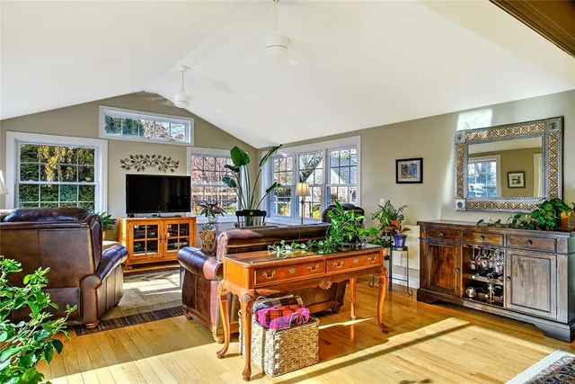 $879,000 | 1 Hydraulion Avenue, Bristol, RI 02809