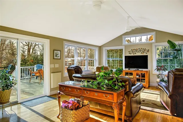 $879,000 | 1 Hydraulion Avenue, Bristol, RI 02809