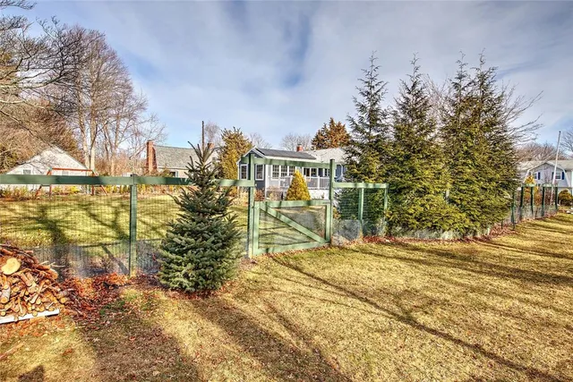 $879,000 | 1 Hydraulion Avenue, Bristol, RI 02809