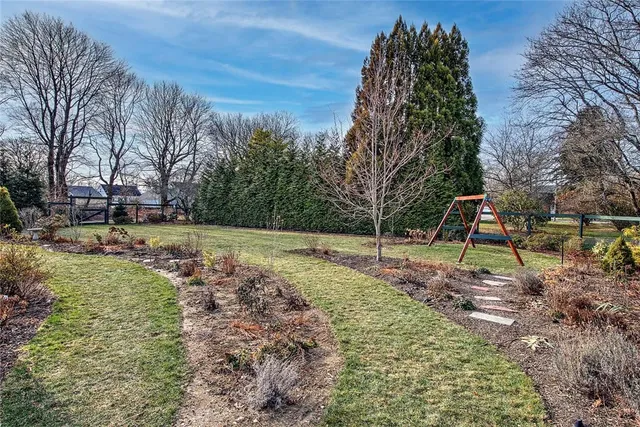 $879,000 | 1 Hydraulion Avenue, Bristol, RI 02809