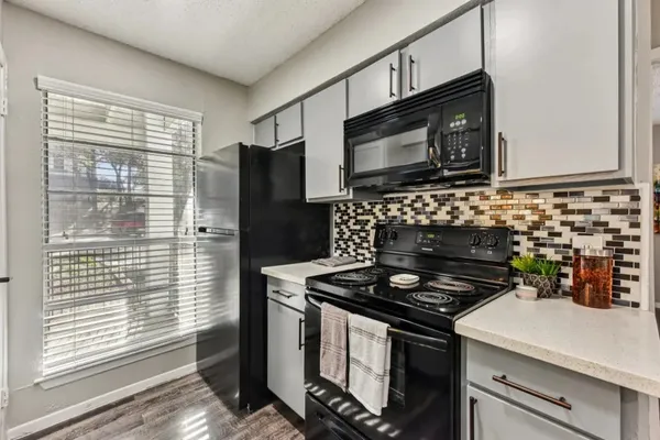 $1,030 | 2501 Wickersham Lane, Unit 2332, Austin, TX 78741