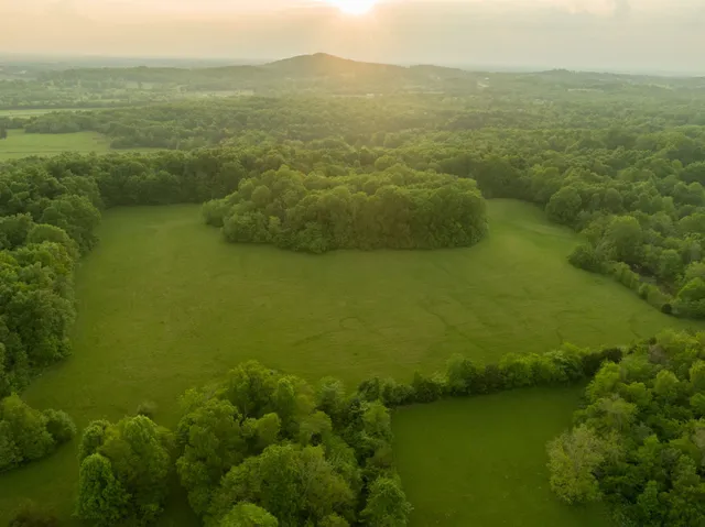 $1,150,000 | 775 Railroad Avenue, Wartrace, TN 37183