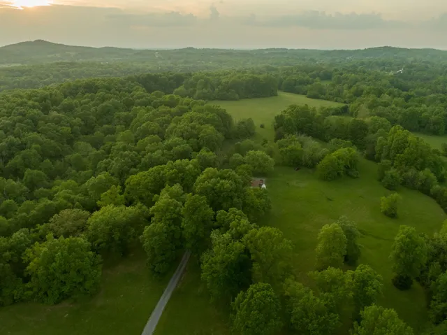 $1,150,000 | 775 Railroad Avenue, Wartrace, TN 37183