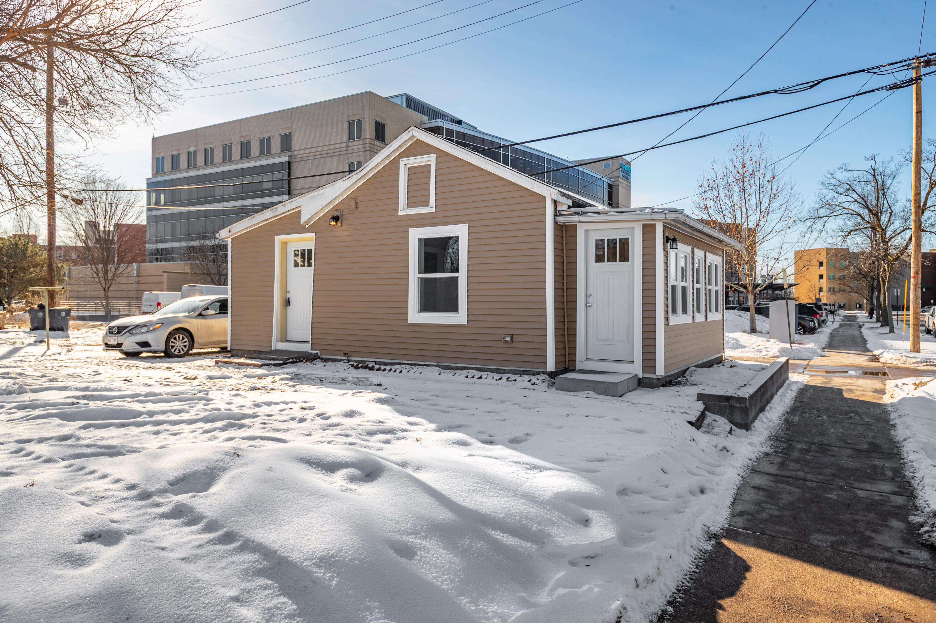 818 Denton Street La Crosse, WI 54601 - Photo 3 of 16 C24I0391-HDR