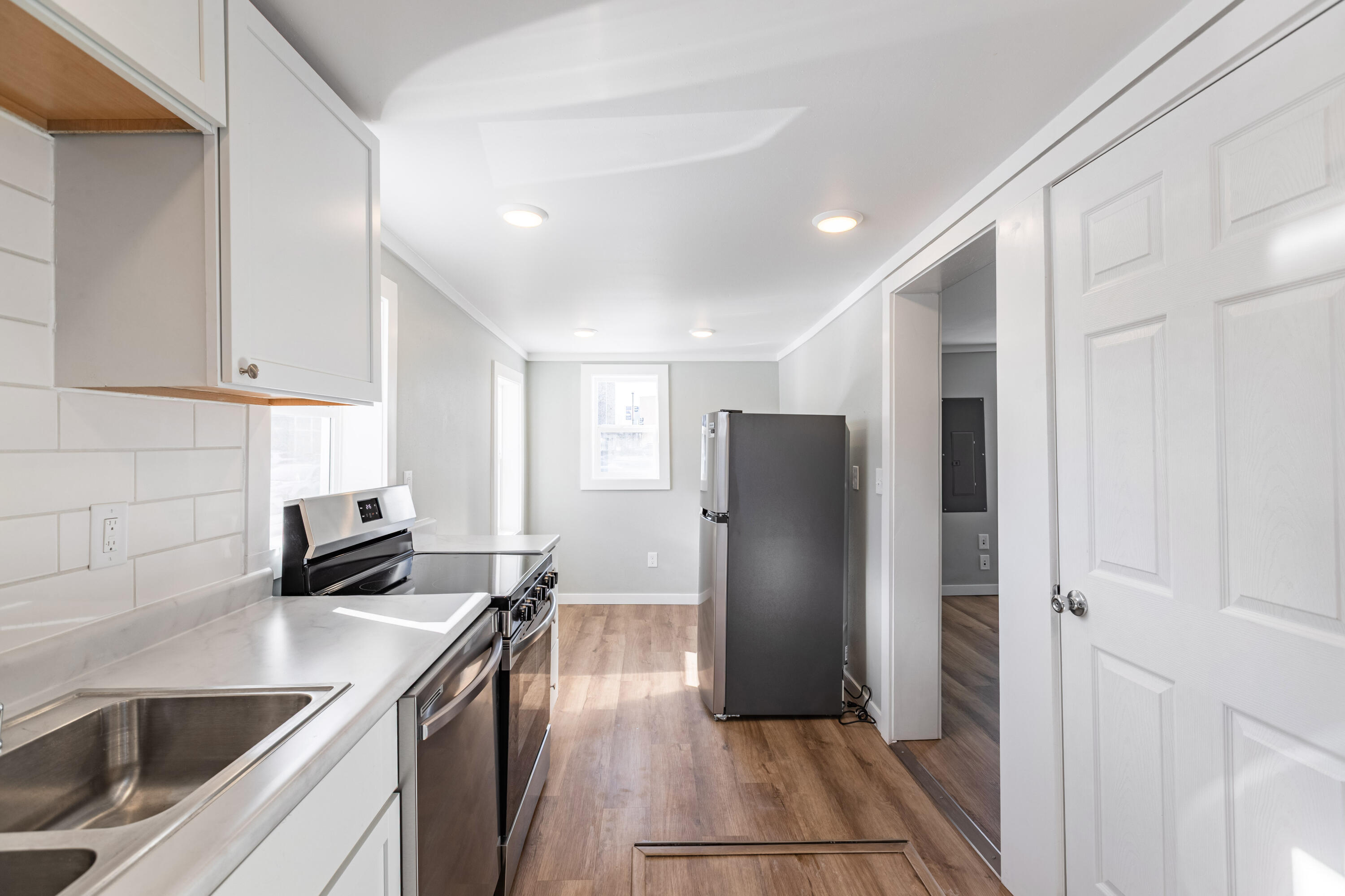 818 Denton Street La Crosse, WI 54601 - Photo 6 of 16 C24I0403-HDR