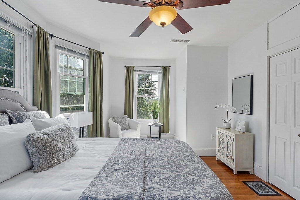 70 Park Avenue Stoneham, MA 02180 - Photo 14 of 36 a living room with furniture and a window