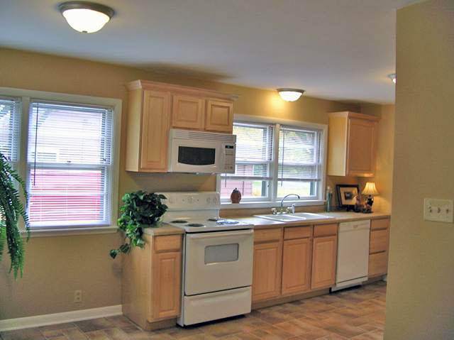 114 North Morrison Road Muncie, IN 47304 - Photo 7 of 9