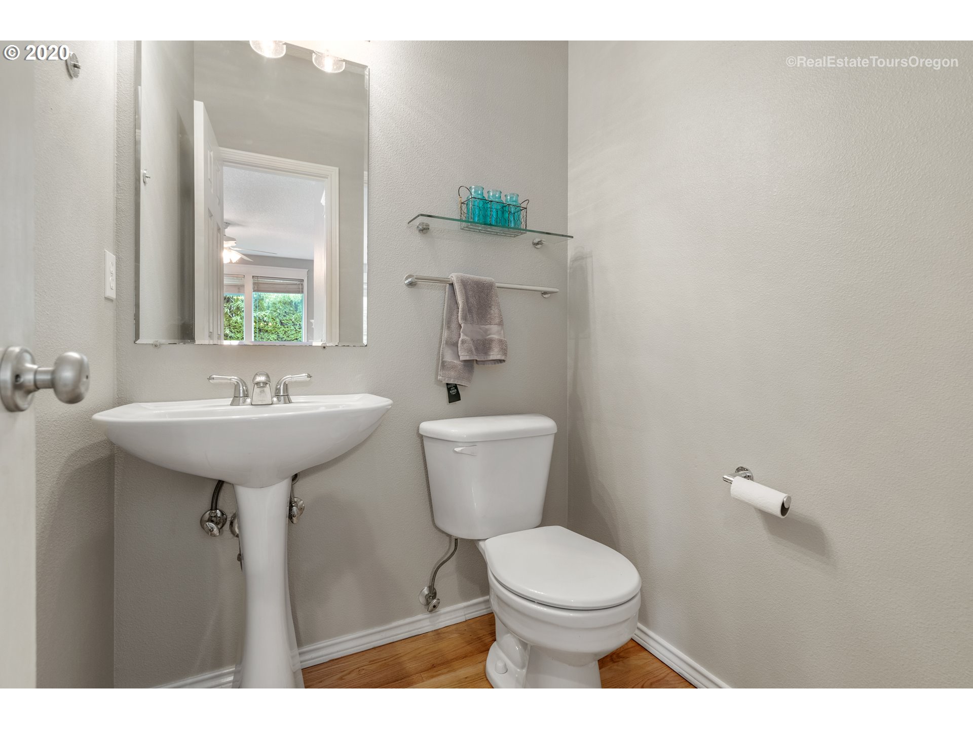 16118 Southwest Cooper Lane Tigard, OR 97224 - Photo 14 of 32 Gallery Image 14