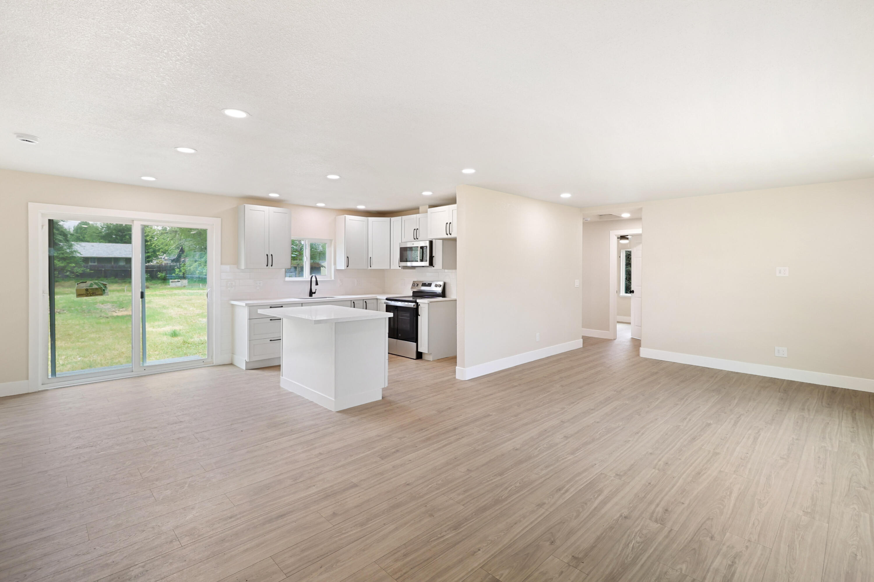 2460 Balls Ferry Road Anderson, CA 96007 - Photo 7 of 37 9-03