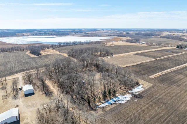 $199,900 | 33964 137th Lane, Montgomery, MN 56069