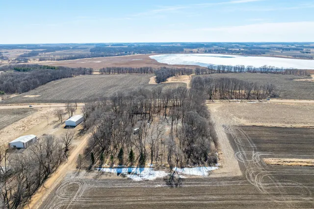 $199,900 | 33964 137th Lane, Montgomery, MN 56069