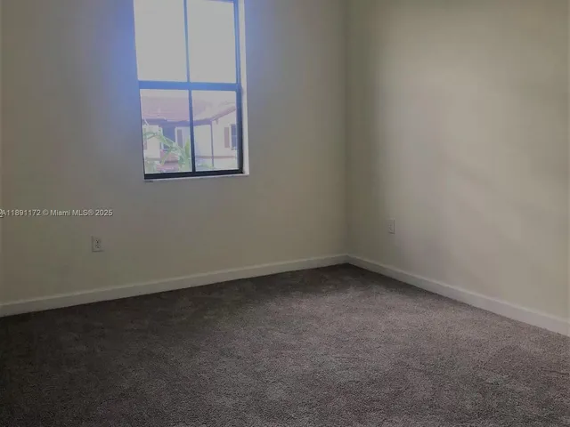 $3,400 | 10401 West 32nd Lane, Hialeah, FL 33018