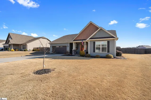 $415,000 | 305 Ellsberry Way, Greer, SC 29651