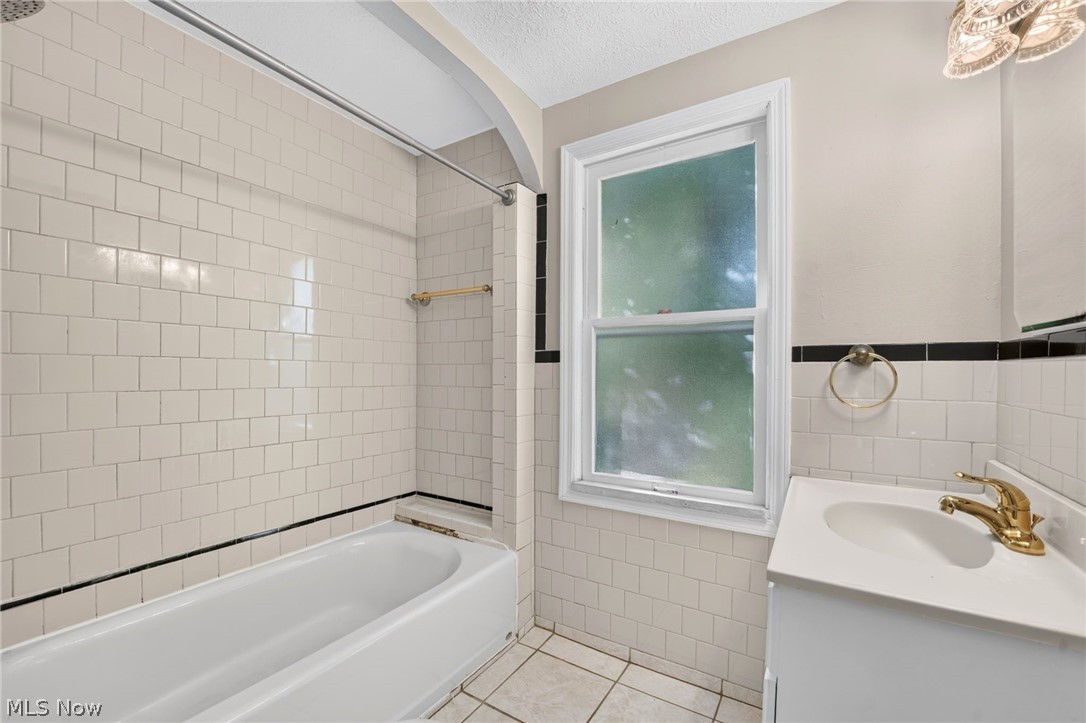 3846 Grosvenor Road South Euclid, OH 44118 - Photo 22 of 33 Gallery Image 22