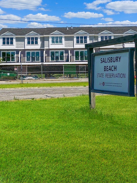 211 Beach Road, Unit 2 Salisbury, MA 01952 - Photo 18 of 21 Gallery Image 18