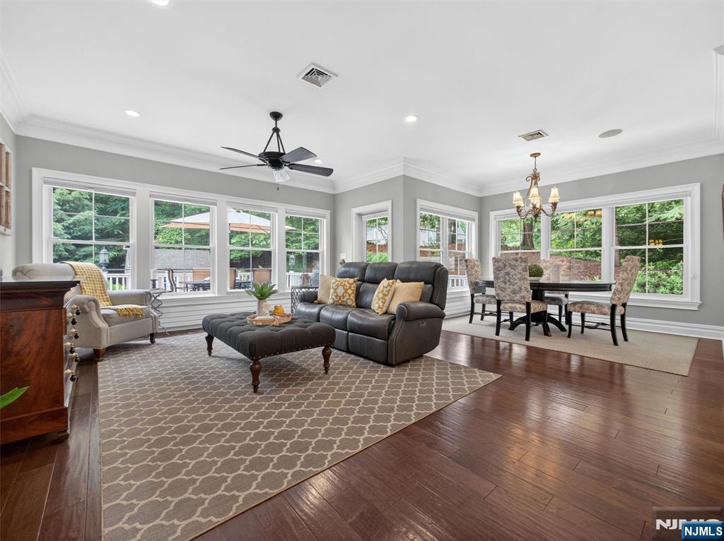 444 Lake Road Wyckoff, NJ 07481 - Photo 13 of 50