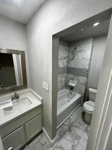 $189,800 | 57 Lake Shore Lane, Huntsville, TX 77320