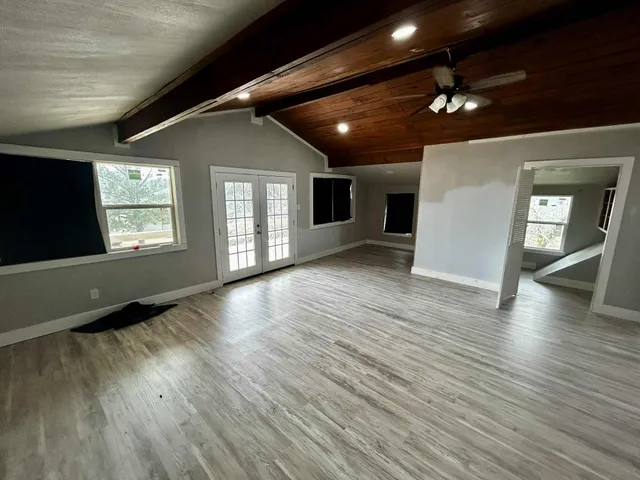 $189,800 | 57 Lake Shore Lane, Huntsville, TX 77320